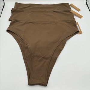 Lots of 3 SKIMS Fits Everybody Cheeky Brief 4X Oxide NWT – High Leg Seamless
